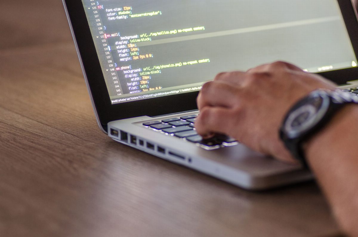 Yapay zekâ ajanıyla yazılım geliştirmek: Claude Code'a ne bırakıyorum, neyi asla bırakmıyorum